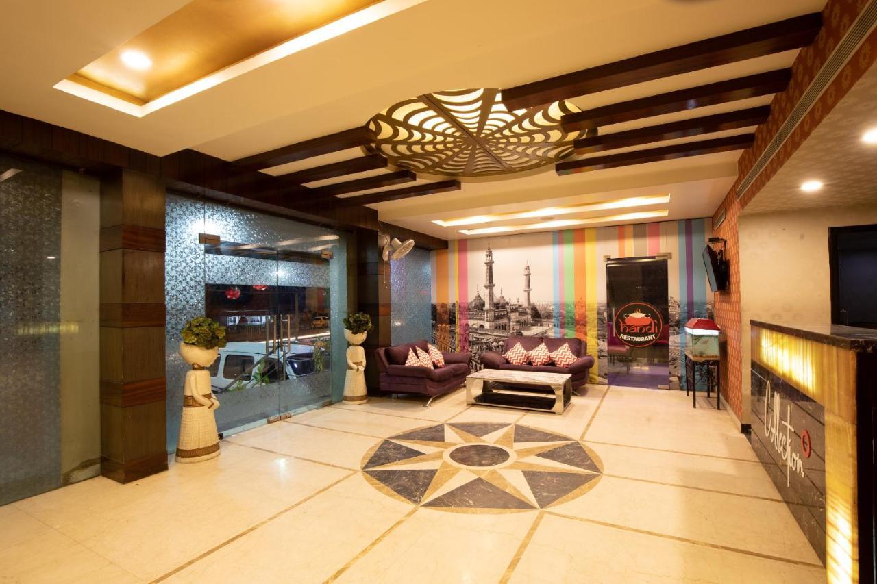 Oyo 79355 Collection O Hotel Adona Meenangadi Экстерьер фото